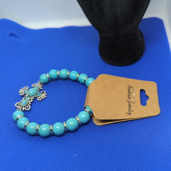 Natural Turquoise Beaded 10mm  Bracelet With Fancy Cross NWT - Picture 6 of 6